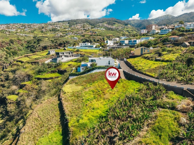 Terreno para Venda em Arco da Calheta Foto 5