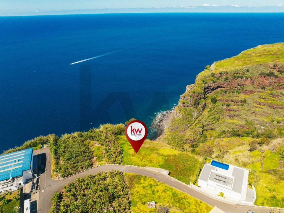 Terreno para Venda em Arco da Calheta Foto 7
