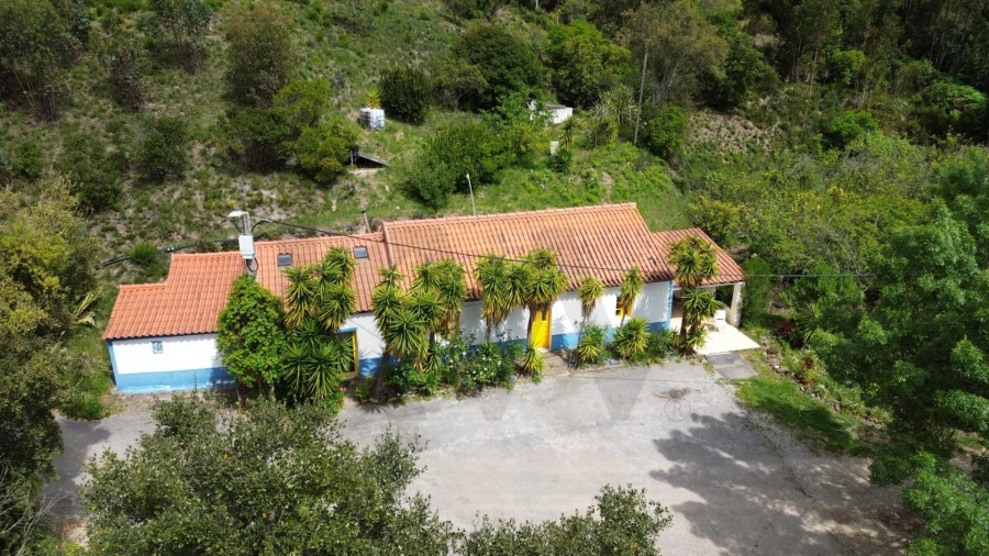 Quinta T3 para Venda em Monchique Foto 2