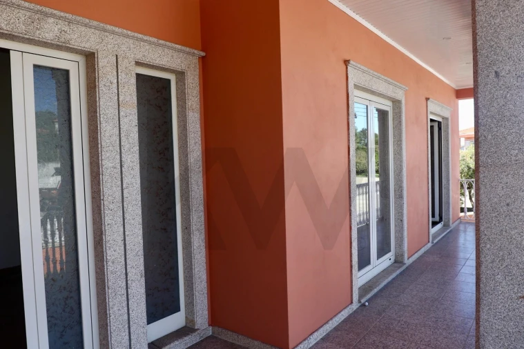 Moradia T3 para Venda em Nine Foto 5