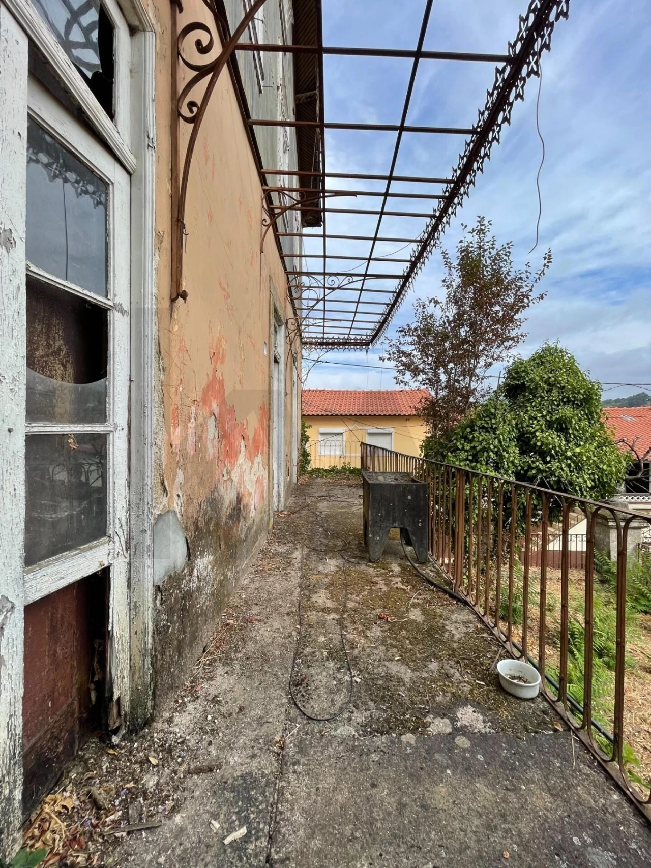 Moradia T5 para Venda em Arco de Baúlhe e Vila Nune Foto 23