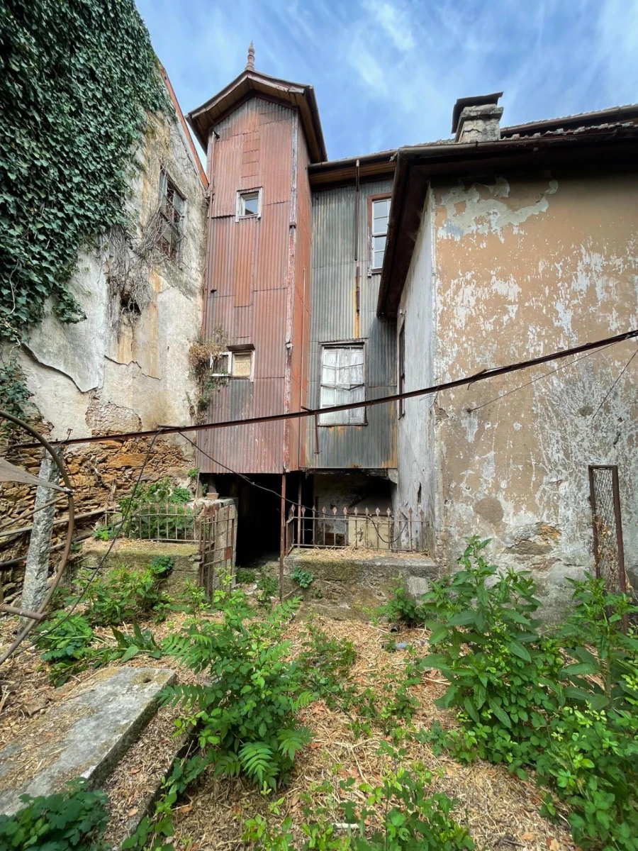 Moradia T5 para Venda em Arco de Baúlhe e Vila Nune Foto 22