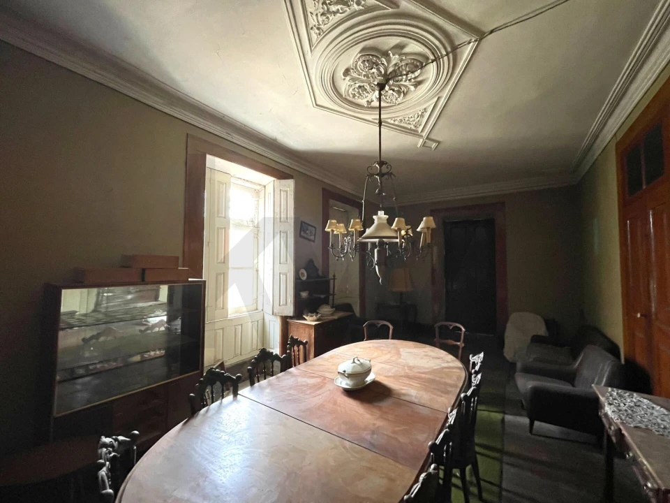 Moradia T5 para Venda em Arco de Baúlhe e Vila Nune Foto 13