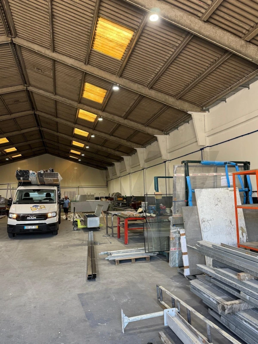 Armazém para Venda em Custóias, Leça do Balio e Guifões Foto 4