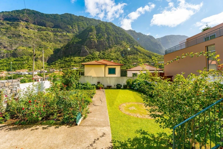 Moradia T5 para Venda em São Vicente Foto 5