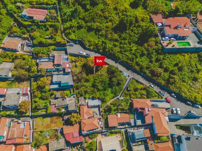 Terreno para Venda em Funchal (Santa Maria Maior) Foto 2