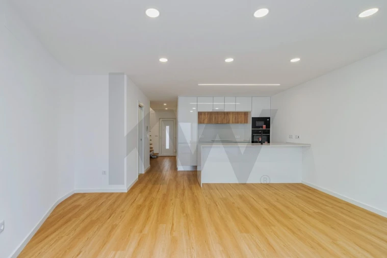 Moradia T3 para Venda em Almada, Cova da Piedade, Pragal e Cacilhas Foto 14