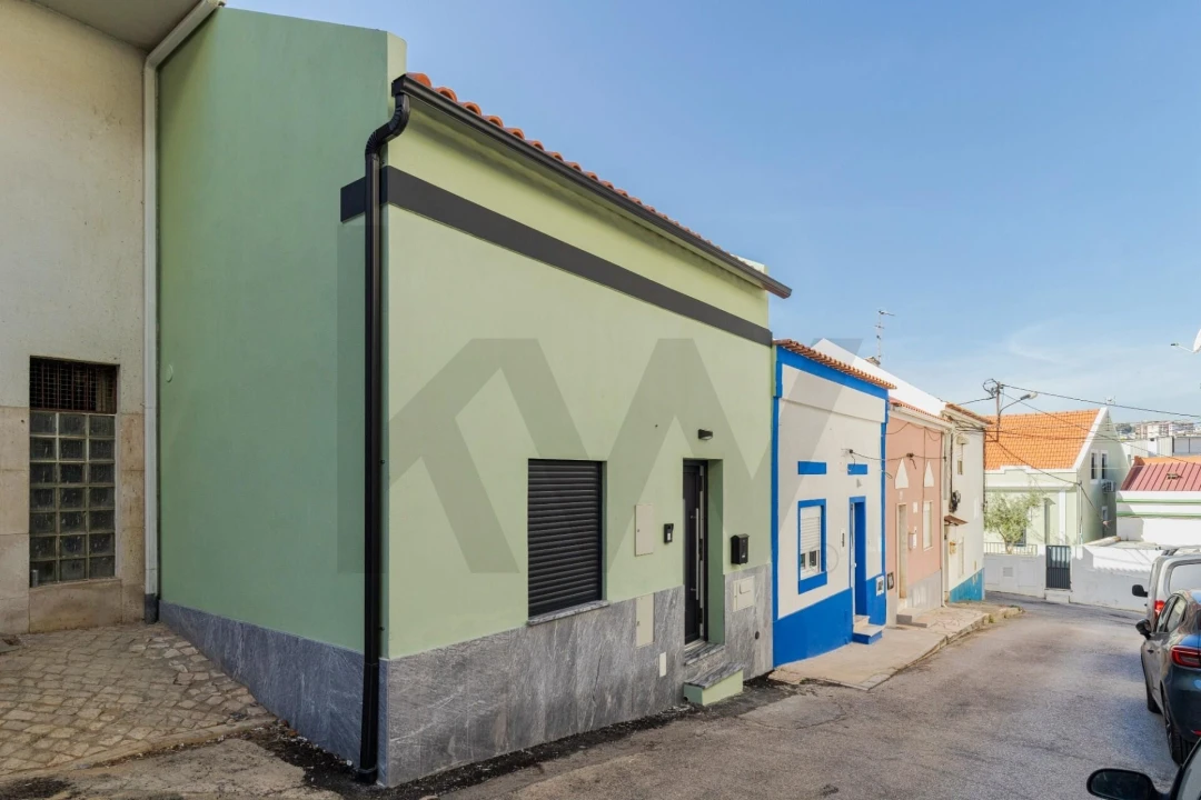 Moradia T3 para Venda em Almada, Cova da Piedade, Pragal e Cacilhas Foto 1