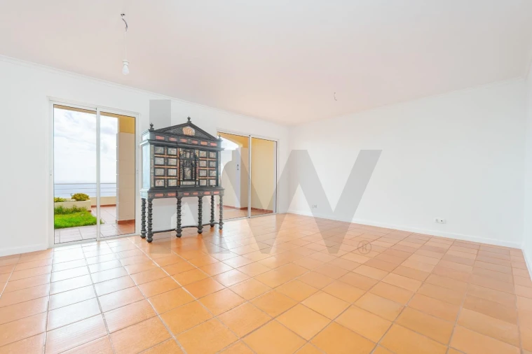 Moradia T3 para Venda em Caniço Foto 13