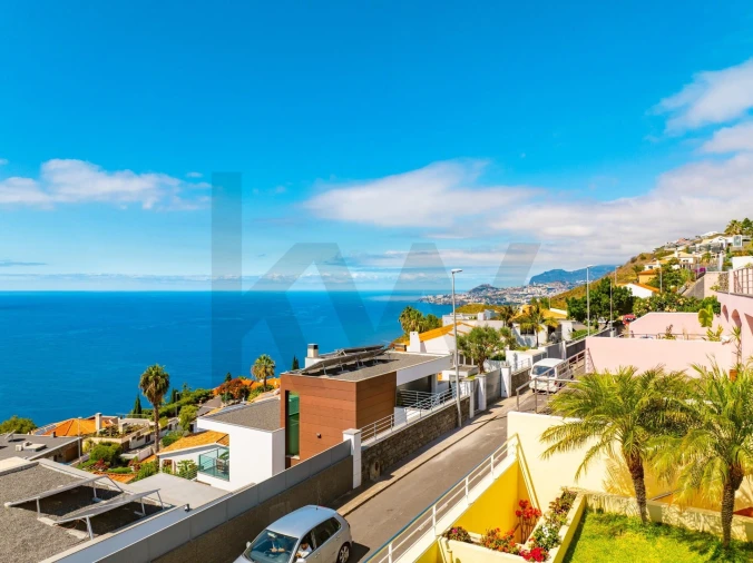 Moradia T3 para Venda em Caniço Foto 52