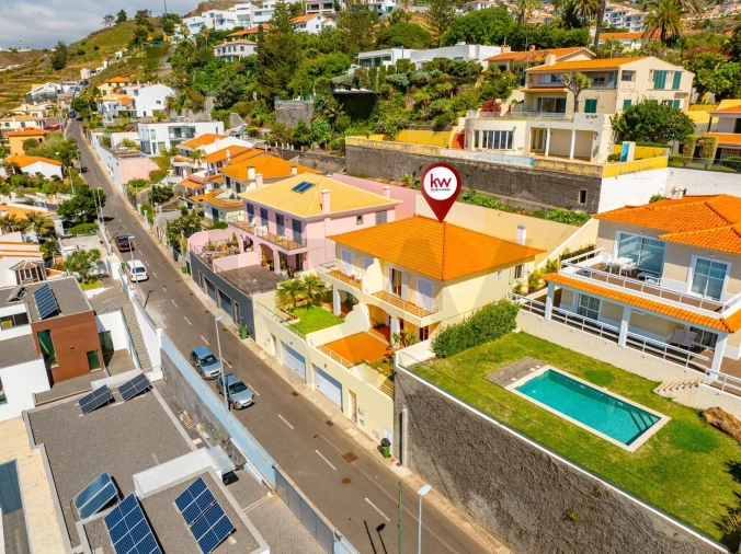 Moradia T3 para Venda em Caniço Foto 47