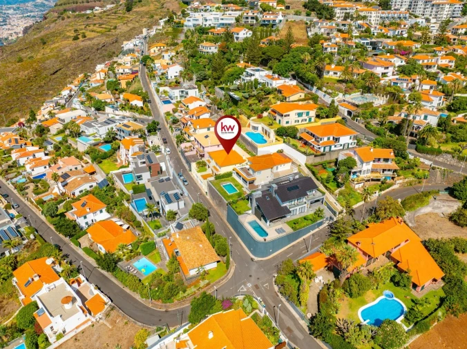 Moradia T3 para Venda em Caniço Foto 46