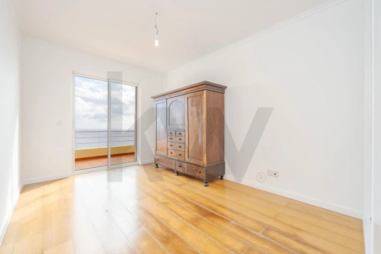 Moradia T3 para Venda em Caniço Foto 30