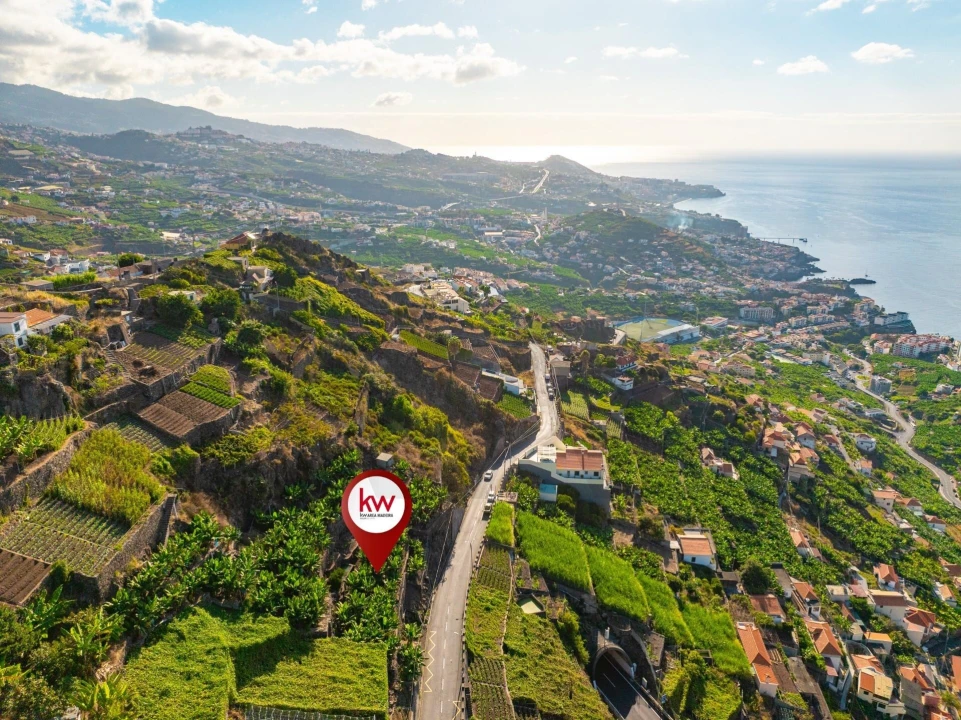 Terreno para Venda em Camara de Lobos Foto 9