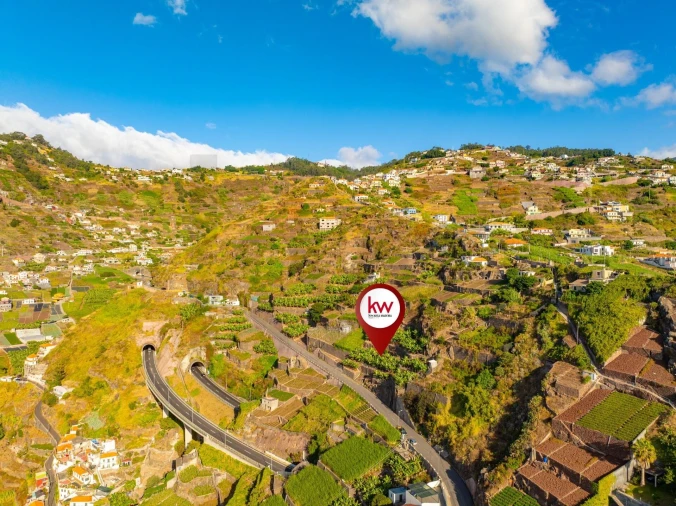Terreno para Venda em Camara de Lobos Foto 18