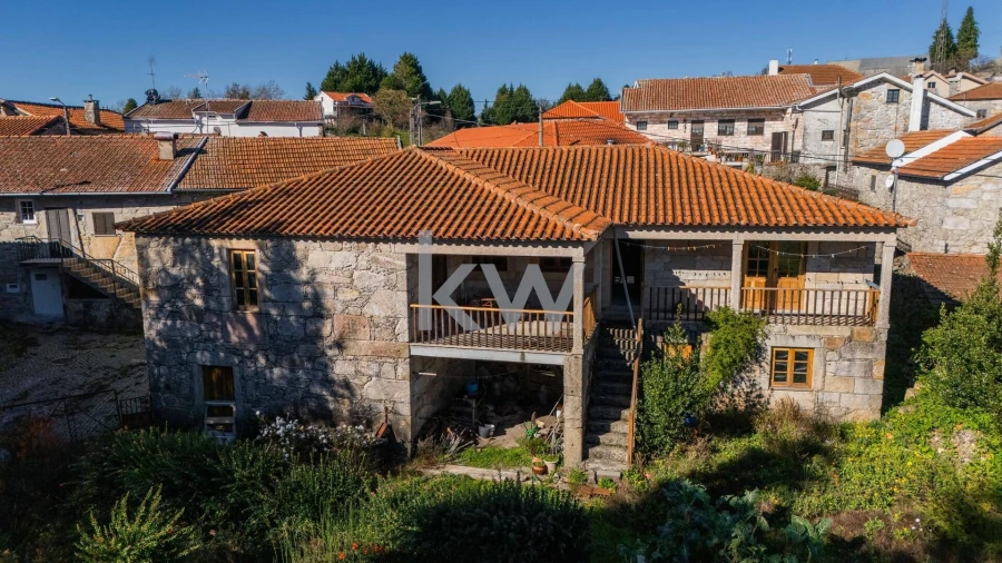 Moradia T3 para Venda em Ruivães e Campos Foto 2