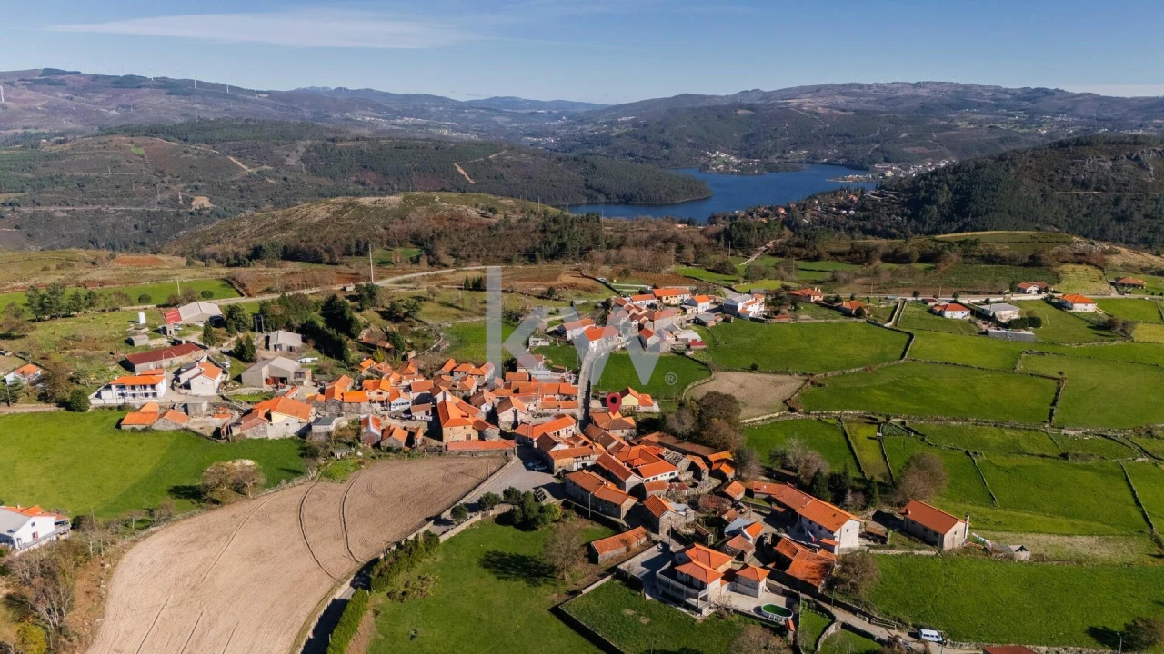 Moradia T3 para Venda em Ruivães e Campos Foto 20