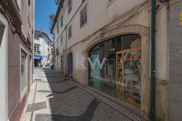Prédio para Venda em Leiria, Pousos, Barreira e Cortes Foto 18