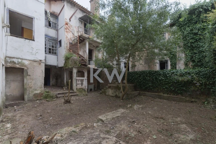 Prédio para Venda em Leiria, Pousos, Barreira e Cortes Foto 4