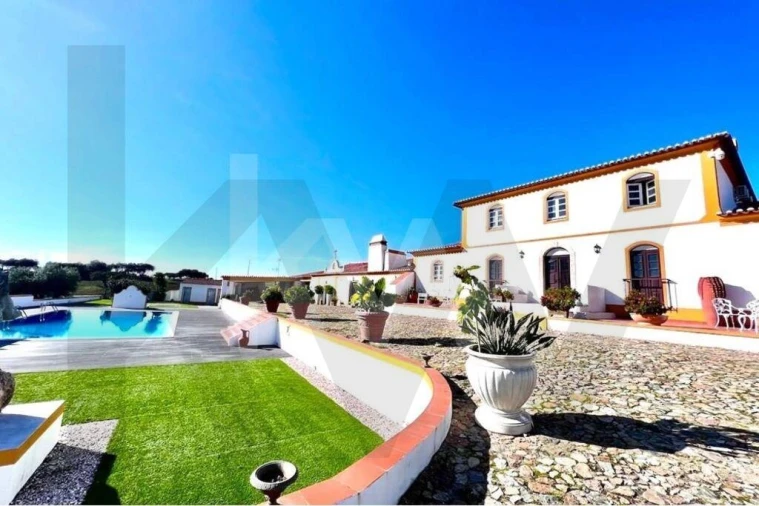 Moradia T7 para Venda em Assunção Foto 12