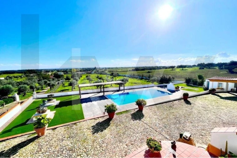 Moradia T7 para Venda em Assunção Foto 4