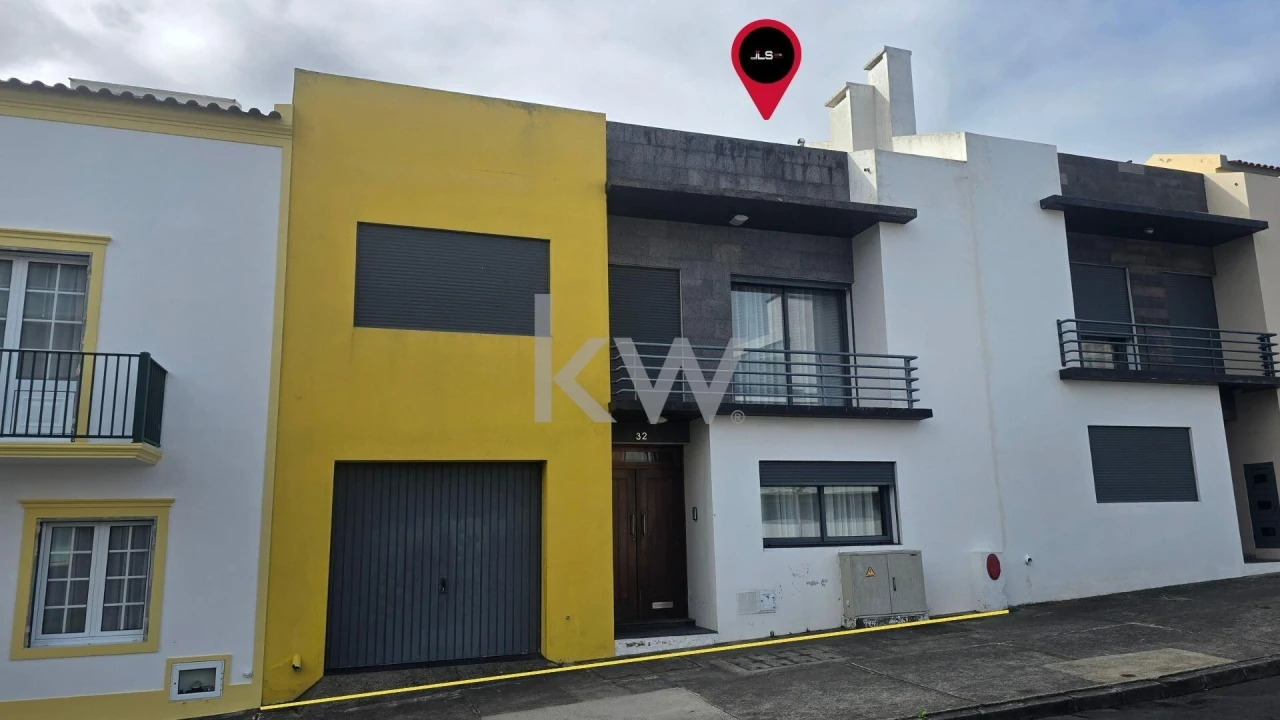 Moradia T3 para Venda em Ponta Delgada (São Pedro) Foto 33