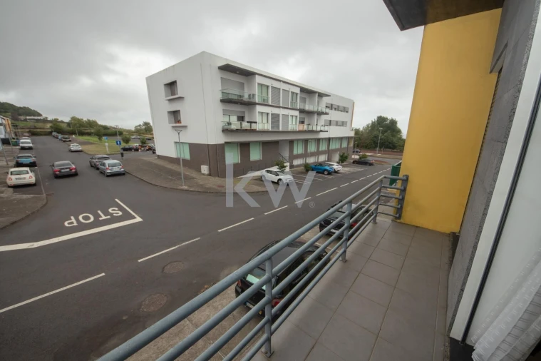 Moradia T3 para Venda em Ponta Delgada (São Pedro) Foto 21