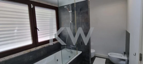 Apartamento T4 para Venda em Avenidas Novas