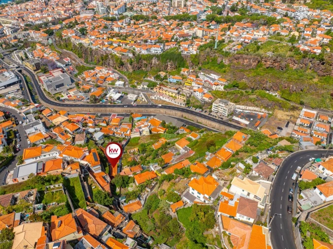 Moradia T2 para Venda em Funchal (Santa Maria Maior) Foto 31