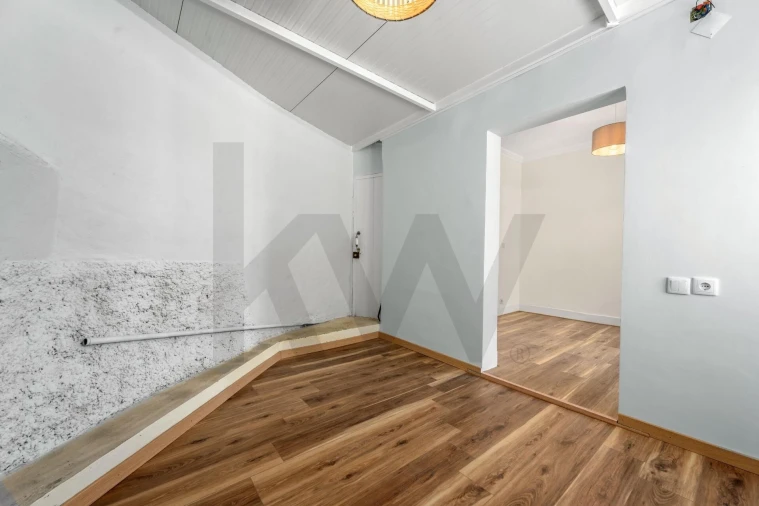 Moradia T2 para Venda em Funchal (Santa Maria Maior) Foto 13