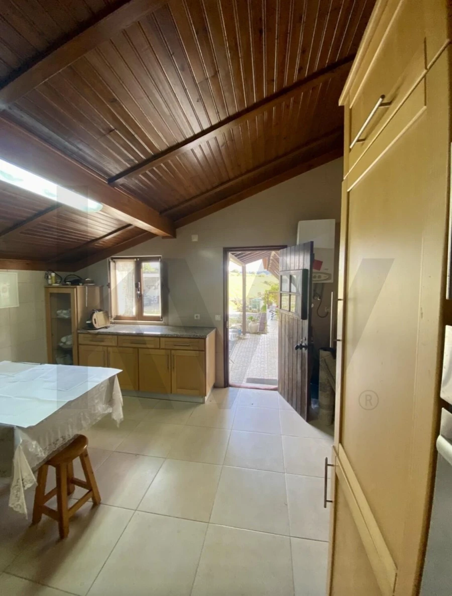 Quinta T4 para Venda em Valado dos Frades Foto 12