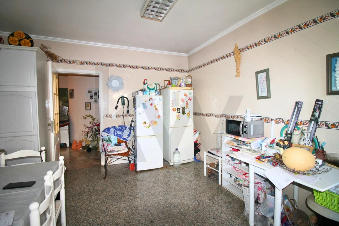 Quarto para Arrendamento em Fernao Ferro Foto 1