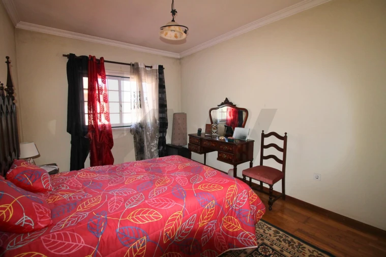 Quarto para Arrendamento em Fernao Ferro Foto 10