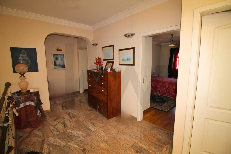 Quarto para Arrendamento em Fernao Ferro Foto 6