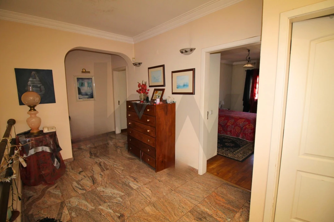 Quarto para Arrendamento em Fernao Ferro Foto 6