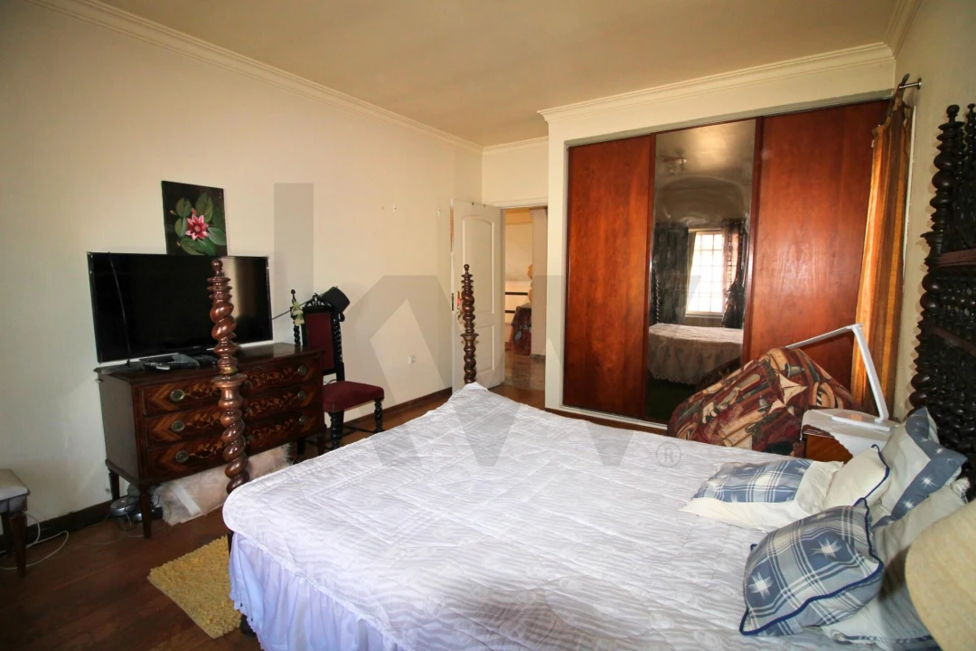 Quarto para Arrendamento em Fernao Ferro Foto 11