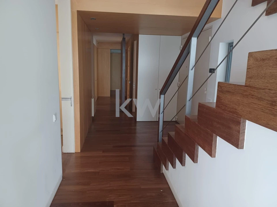 Apartamento T4 para Venda em Cascais e Estoril Foto 4