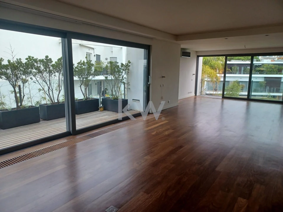 Apartamento T4 para Venda em Cascais e Estoril Foto 7