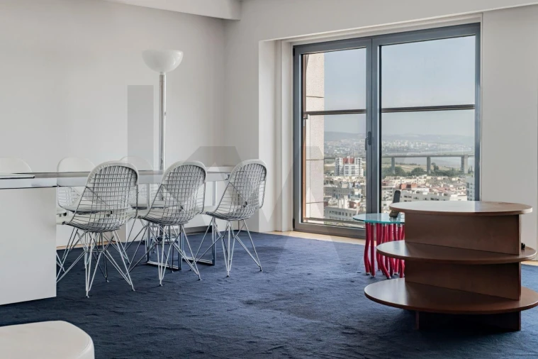 Apartamento T4 para Venda em Olivais Foto 5
