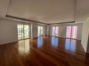 Apartamento T3 para Venda em Arroios