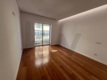 Apartamento T3 para Venda em Arroios