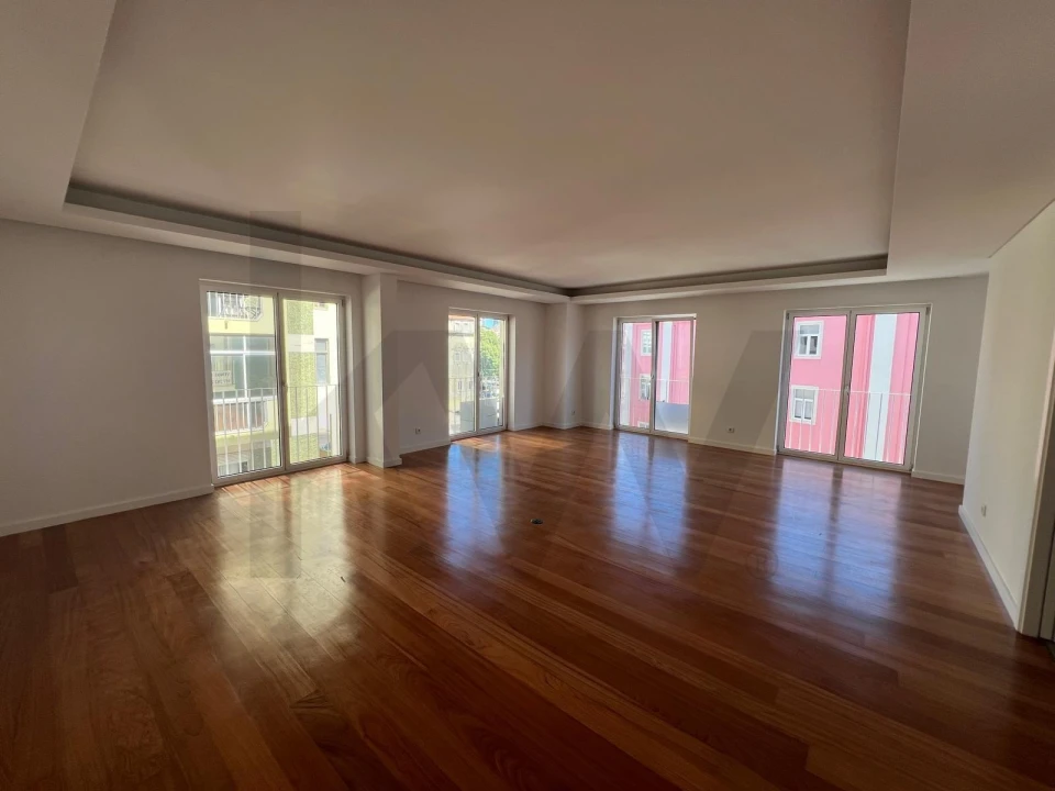 Apartamento T3 para Venda em Arroios Foto 1