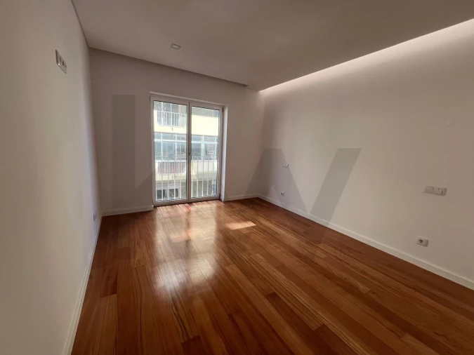 Apartamento T3 para Venda em Arroios Foto 10