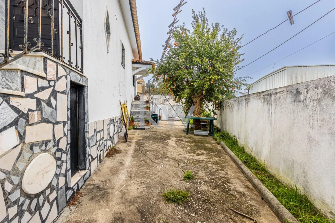 Moradia T3 para Venda em Achete, Azoia de Baixo e Póvoa de Santarém Foto 3