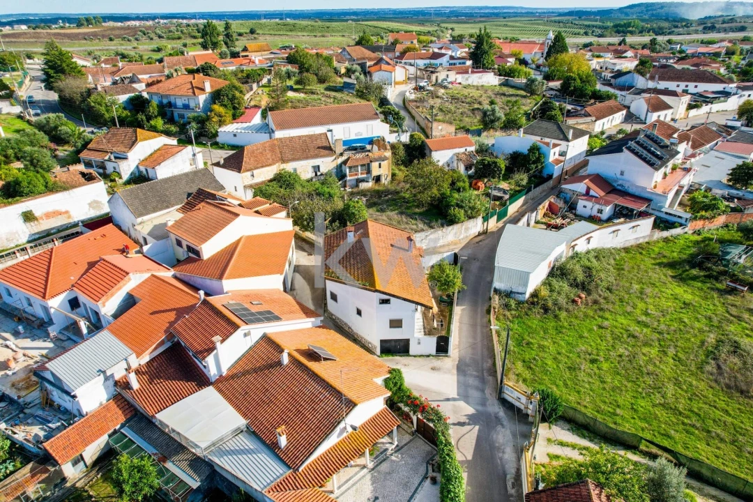 Moradia T3 para Venda em Achete, Azoia de Baixo e Póvoa de Santarém Foto 10