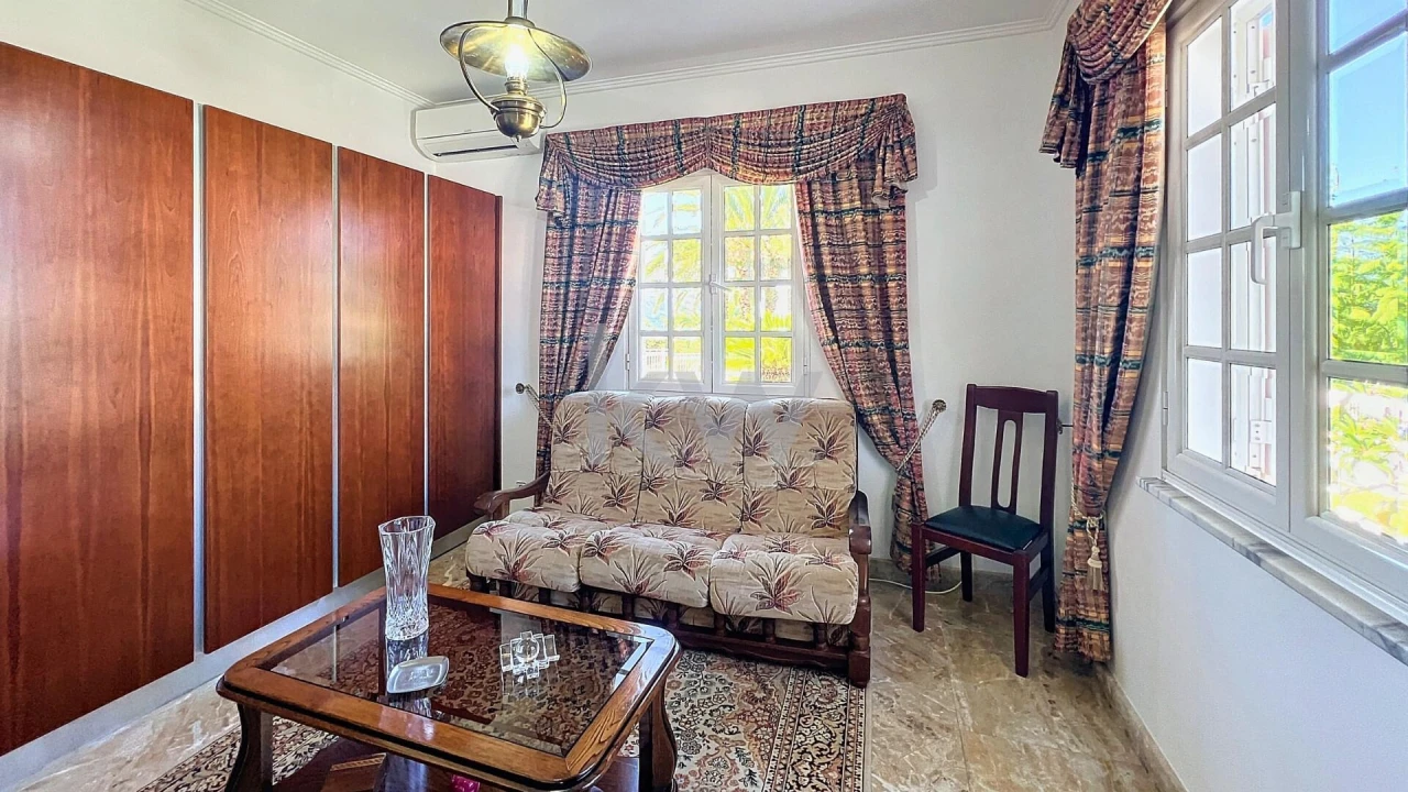 Moradia T5 para Venda em Madalena Foto 15