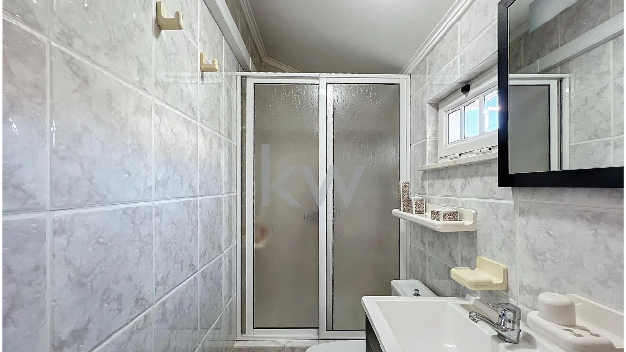 Moradia T5 para Venda em Madalena Foto 42