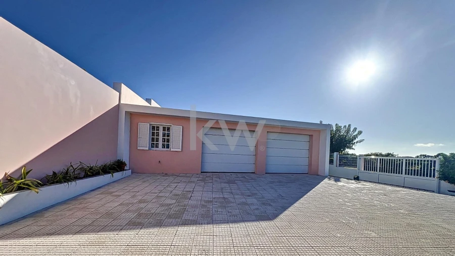 Moradia T5 para Venda em Madalena Foto 56