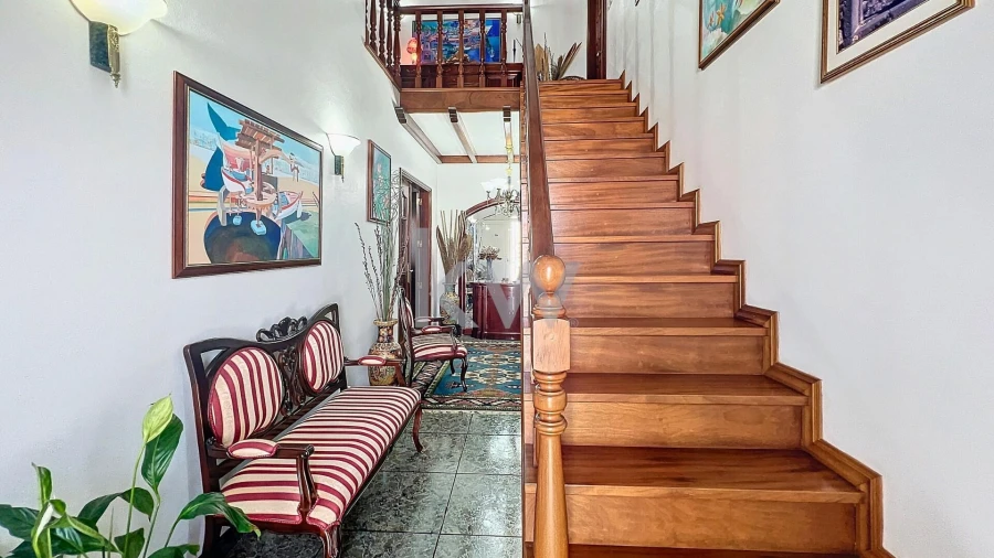 Moradia T5 para Venda em Madalena Foto 27