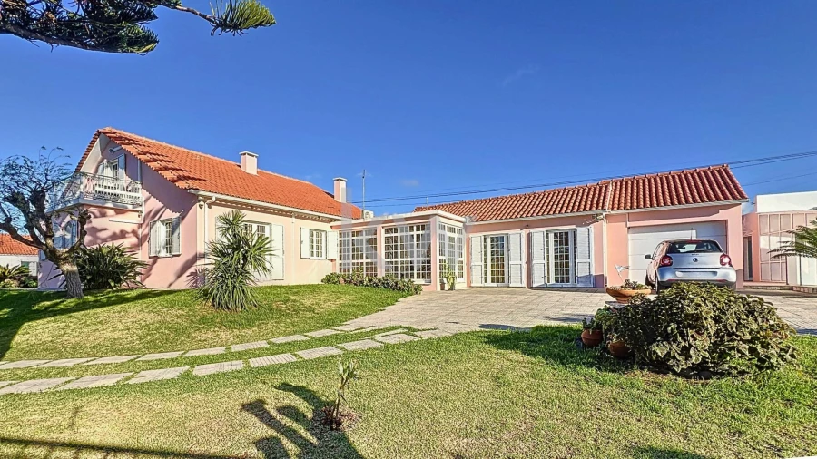 Moradia T5 para Venda em Madalena Foto 11